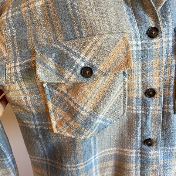 Boston Traders Shacket - Picture 5 of 7